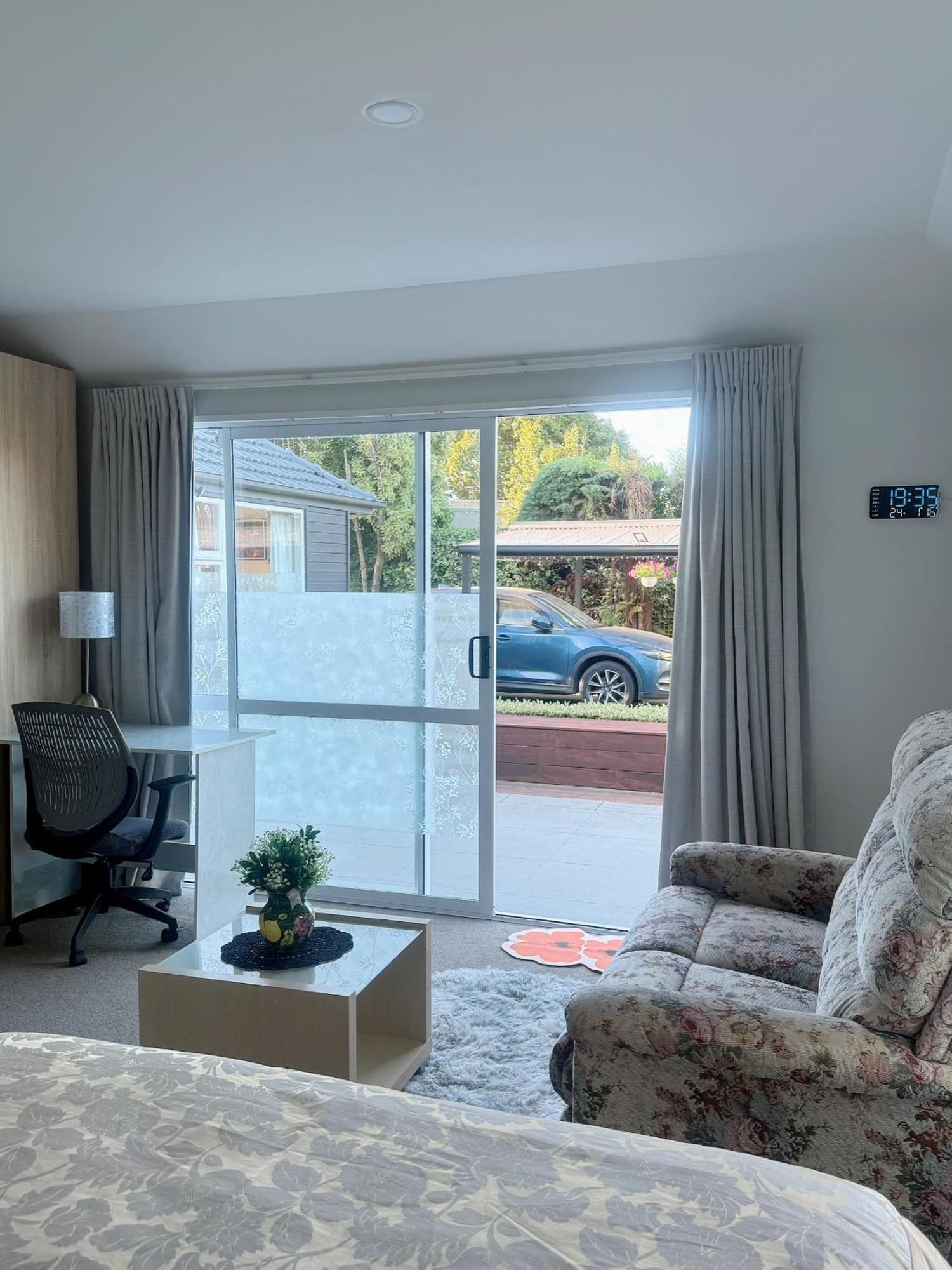 Cozy And Sunny Room Near City To Seapath Christchurch Ngoại thất bức ảnh